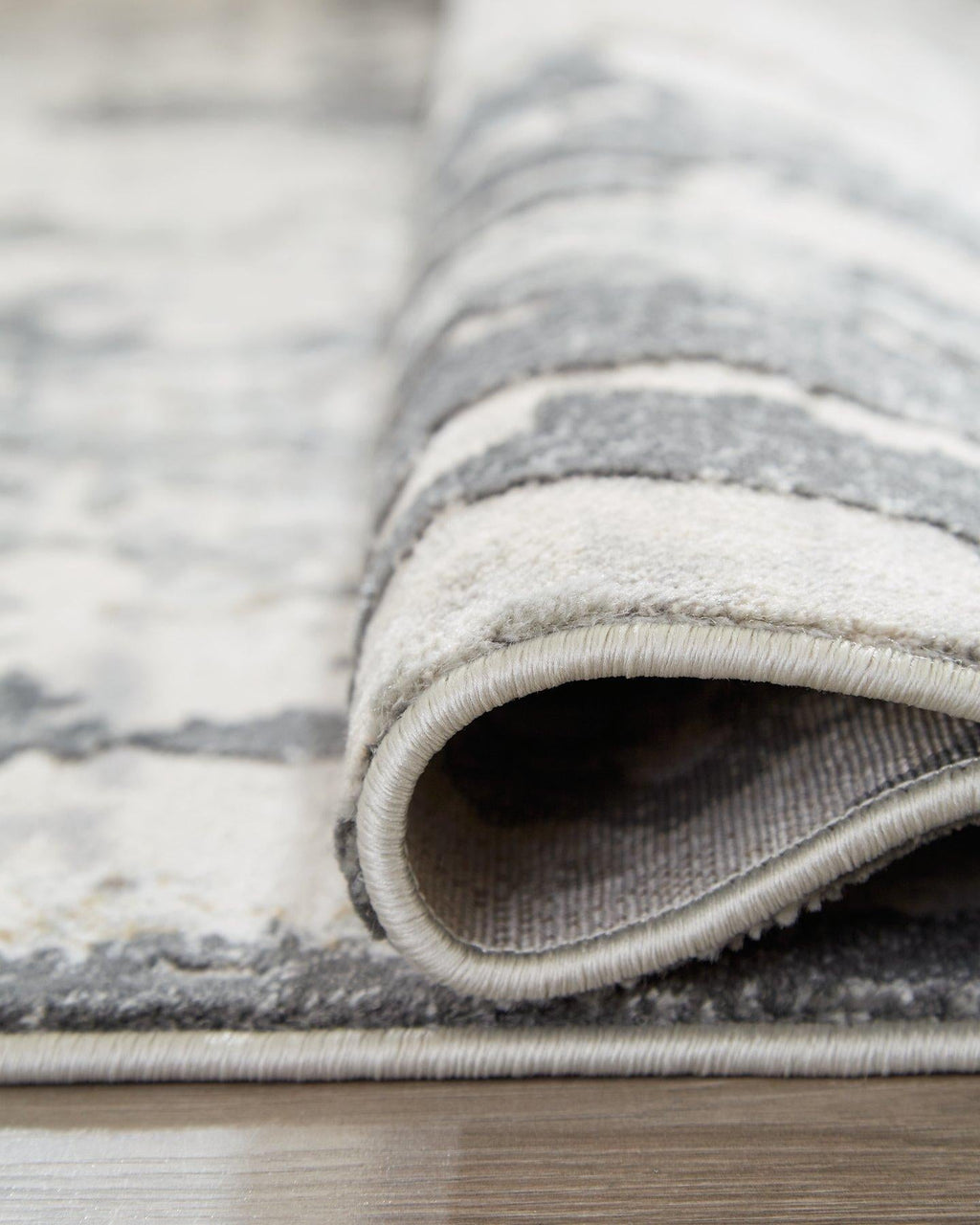 Mazatl 7'10 x 10'2 Rug