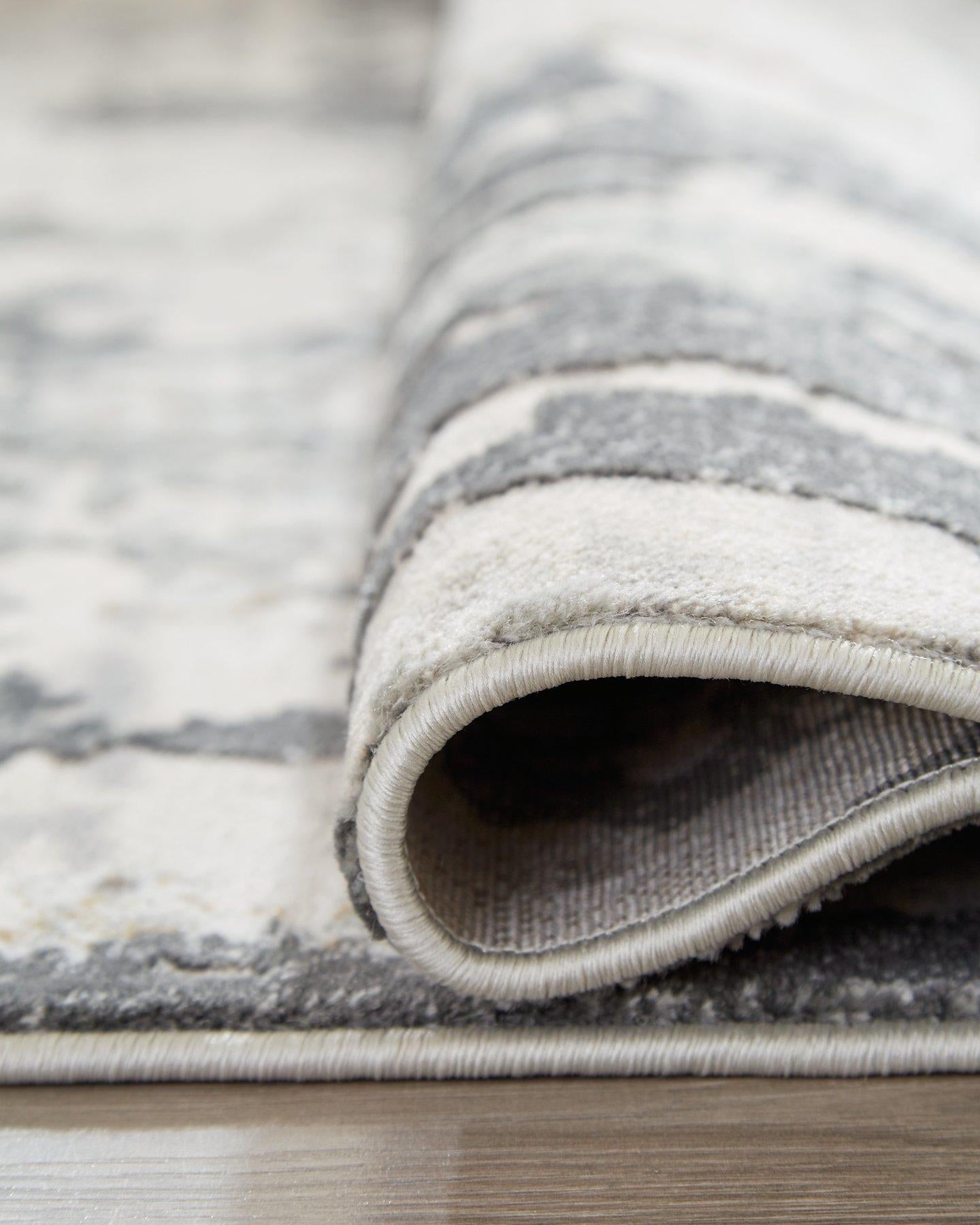 Mazatl 7'10 x 10'2 Rug